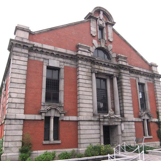 ●サンクスメール ●LCRAオリジナルTシャツ ●完成本1冊（氏名入り） ●ランチ付探索ツアー参加●ランチ付探訪ツアー