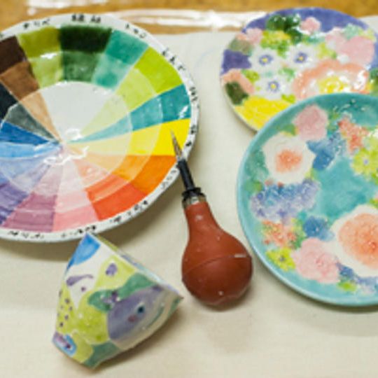  瀬戸の女流陶芸家 野村晃子　galleryもゆペア絵付チケット（お茶・菓子付き）、やきものワールドチケット1枚付き  