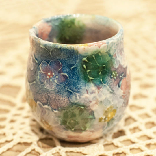 瀬戸の女流陶芸家 野村晃子　花ぐいのみ（ブルー）木箱付き、やきものワールドチケット1枚付き 