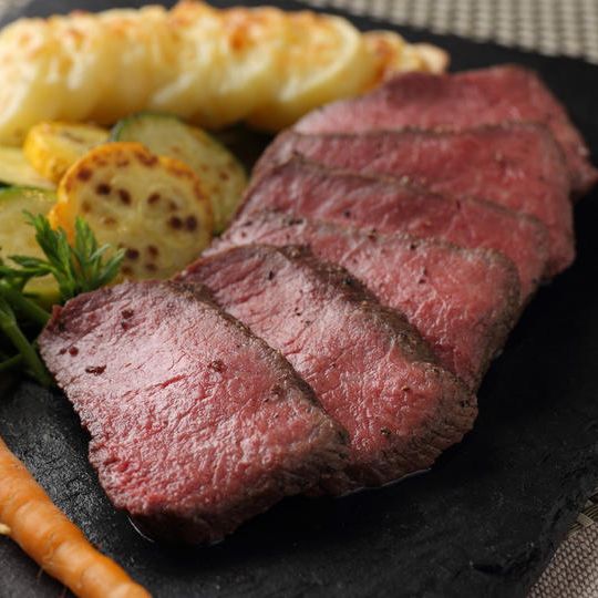 奥出雲和牛のプレミアムローストビーフ『やわらかな赤身のモモ』