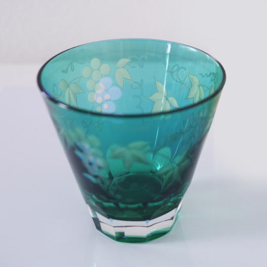 内外彫ロックグラス 葡萄切子 エメラルド