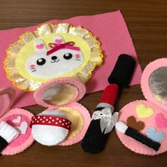 てぷてぷのフェルトおもちゃセット(女の子)とのコラボ防災ポーチ