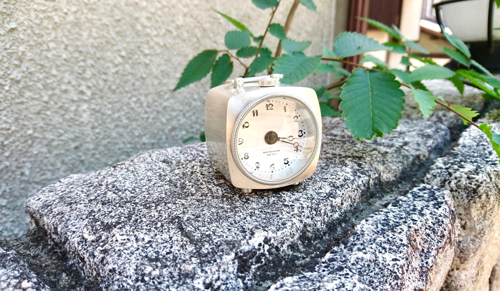 10%OFF】[新製品]グラブテーブルウオッチ シルバー&ブランドヒストリー