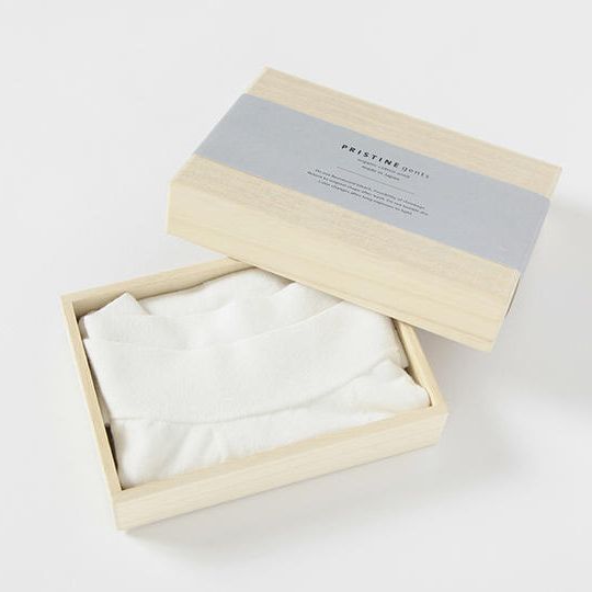 縫い目のない立体編み　薄手ショーツ