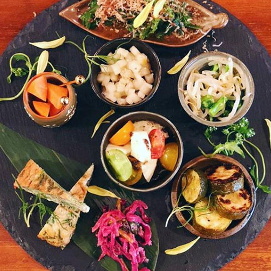 かほくらしオリジナルギフト＆ディナーペア⾷事券セット