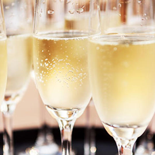 イベント参加チケット1枚 + 特別アミューズプレゼント 