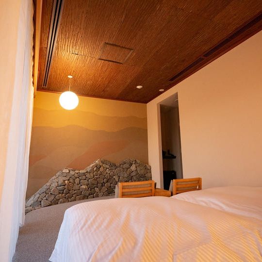 aeru roomペア宿泊券(1泊夕朝食付き)+匠室体験プレゼント ※通常より約35%OFF