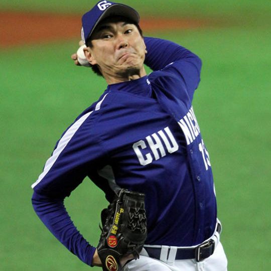 A.特集紙面にお名前掲載＋記念フェイスタオル