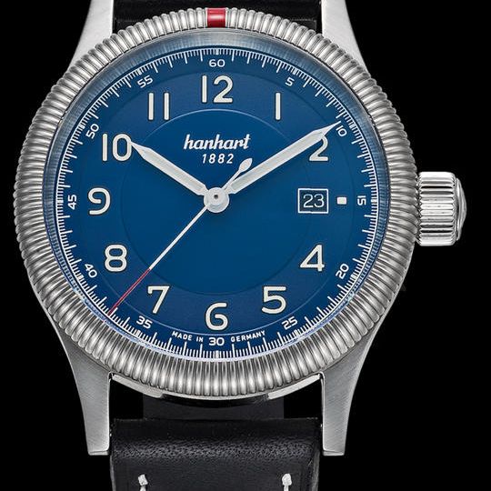 パイオニア ワンのブルー文字盤を15%OFFの特別価格でご提供。