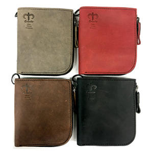 イタリア革を育てる！便利なL字ファスナーのマルチウォレット