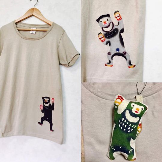 感謝レター&チャリティカンバッジ、特製ポストカード、限定フォトブック、チャリティTシャツ