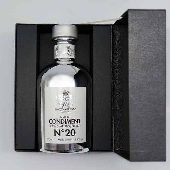 ムッシーニ・バルサミコビネガー　20年熟成シルバーボトル