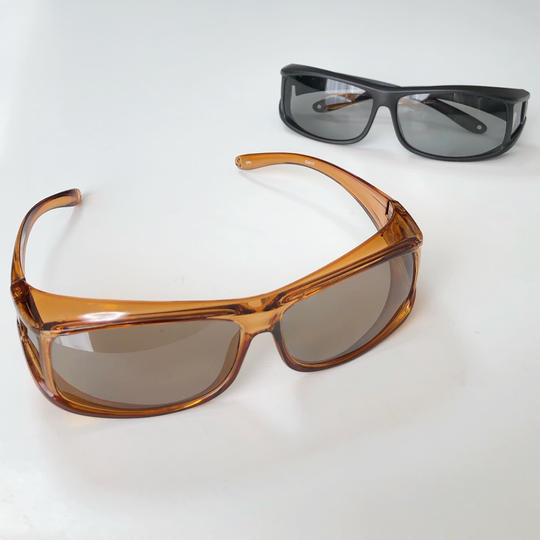 【7%OFF】LEOTTI 調光偏光オーバーグラス 2個セット