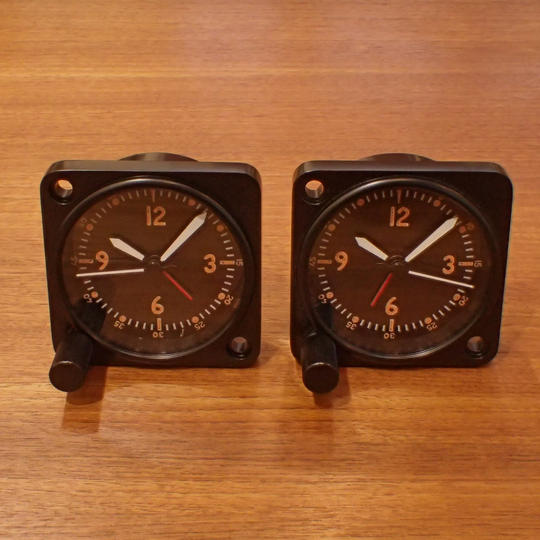 【先着10名様限定】2個セット特別価格 14,300円で提供／キュリオスキュリオ　コックピットクロック単体 2個