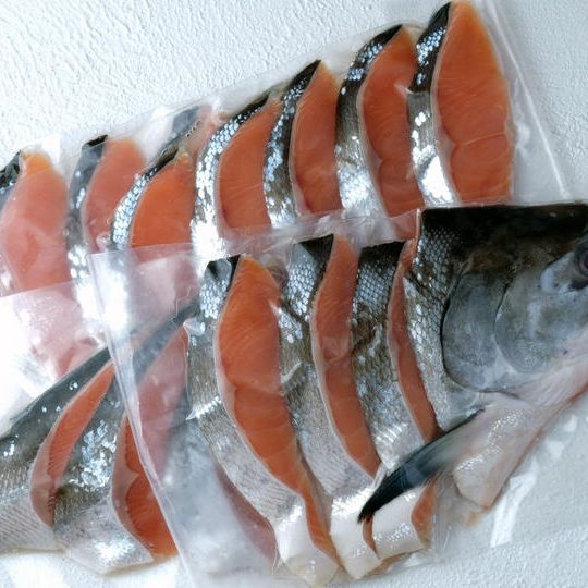 トキシラズ 姿切身 半身(振塩加工)