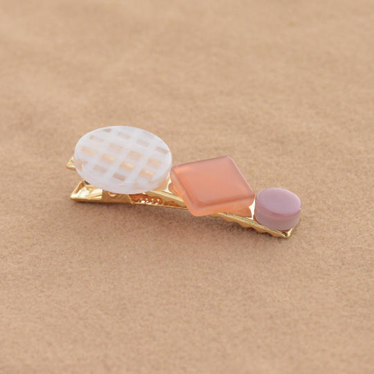 短めのヘアクリップ ホワイトチェック