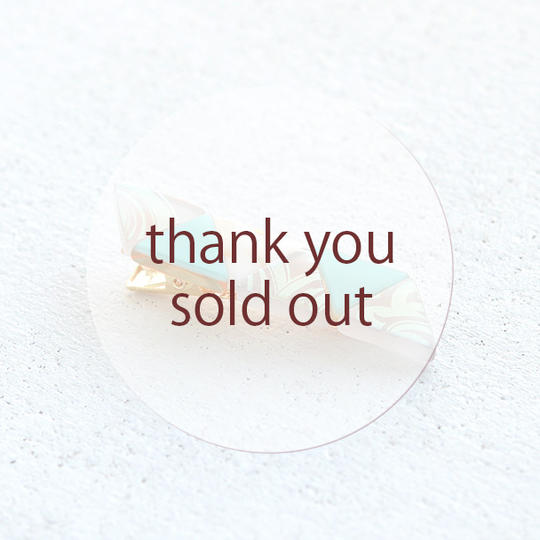 さんかくのヘアクリップ