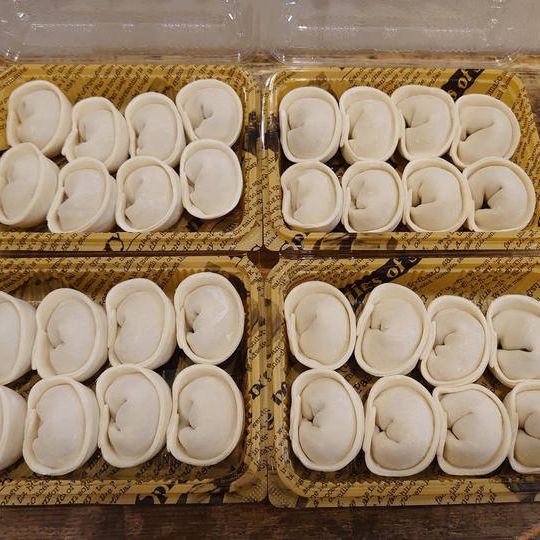 黒毛和牛100%手作り餃子　1個 約26g × 32個