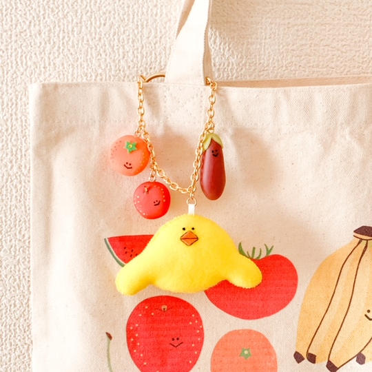 旬を告げる青果たち　トートバッグとバッグチャームのセット