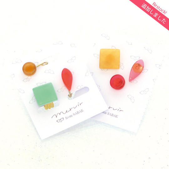 [ 追加 ] ポップな めがねの欠片ピアス・イヤリング