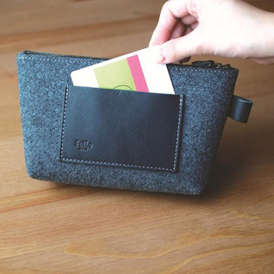 再生フェルトを使ったポーチ