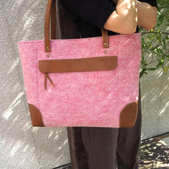 再生フェルトで作ったトートバッグ