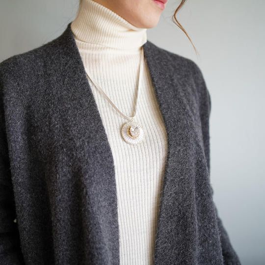 【先行新作追加！】太陽のロングネックレス　creamy white   Swarovski ver.