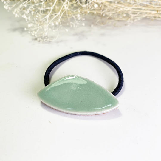 《Creema SPRINGS限定》ヴィンテージ美濃焼タイルのヘアゴム　Ellipse Green