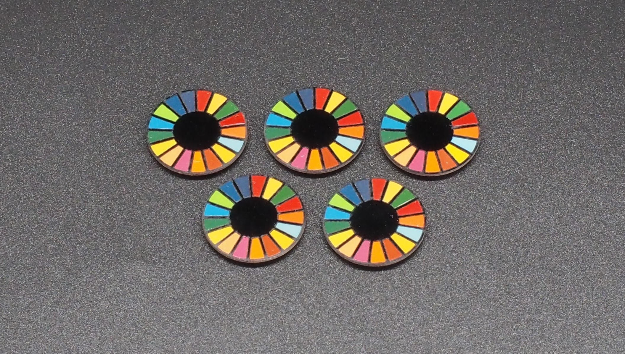 ふるさと納税 漆塗りSDGsバッジ マグネットタイプ≪ブラック≫  ブラック 天然素材の漆SDGsバッジ　お得な5個セット（ピンタイプ）　 | 未来ショッピング公式ストア