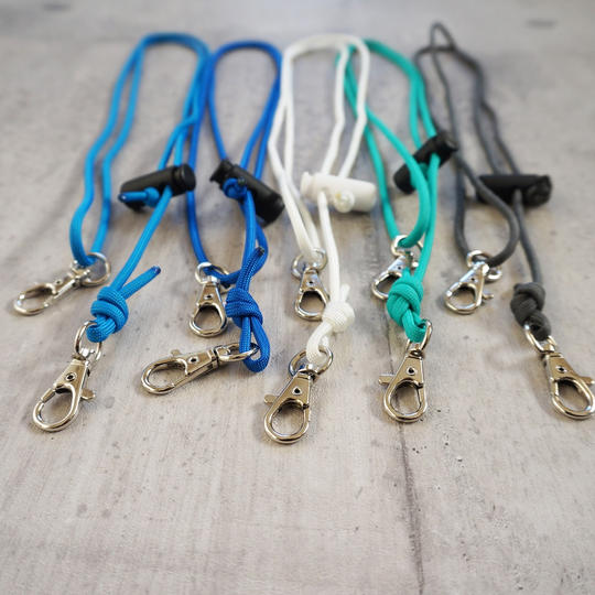 パラシュートコードのショルダーストラップ