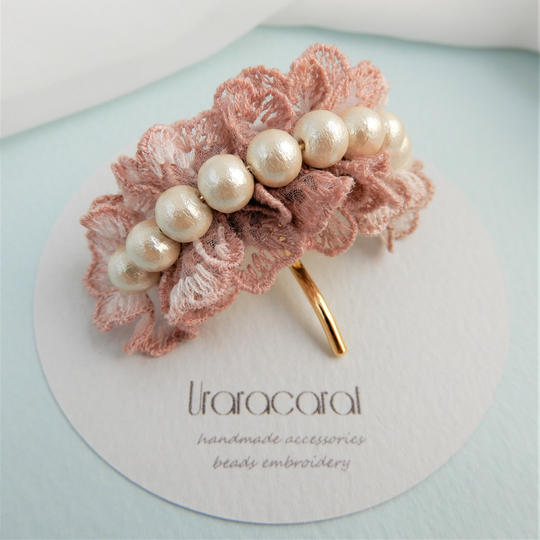 レースフラワ―のポニーフック