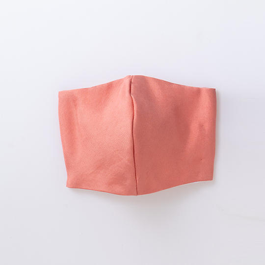 ⑩【沖宮限定マスク】「祈りと染ー緋色」草木染めシルクマスク