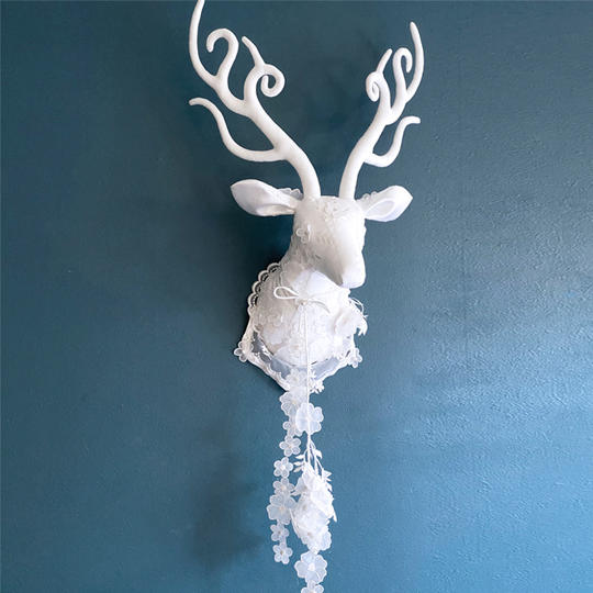 ウェディングドレスをトロフィーに(Mサイズ大きめ)