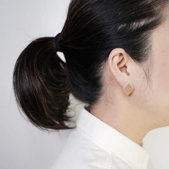 ヴィンテージ 美濃焼タイル ピアス or イヤリング Beige C 《Creema SPRINGS限定》 