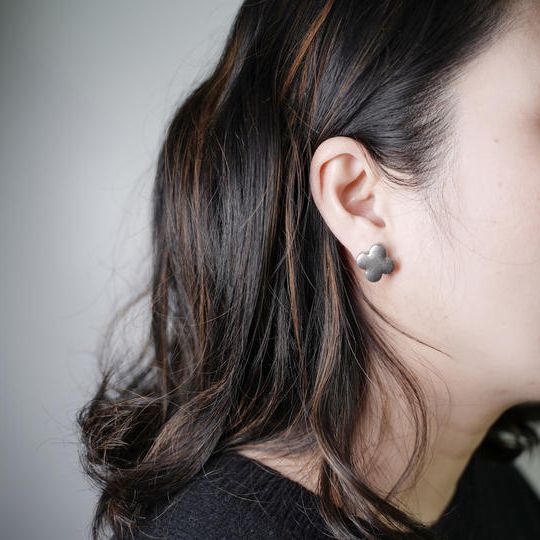 TAGAKU オリジナル絵付けタイル ピアス or イヤリング Platinum F