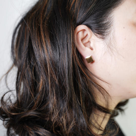 TAGAKU オリジナル絵付けタイル小 ピアス or イヤリング : Gold XS