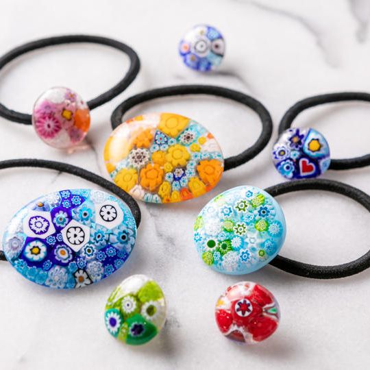 イタリアのヴェネチアングラスのヘアゴム