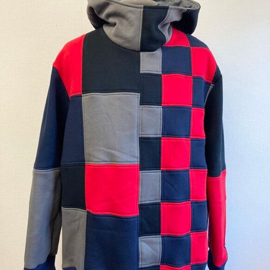 男女兼用★継はぎバイカラーフードパーカー 赤ミックス（メンズＬＬ）