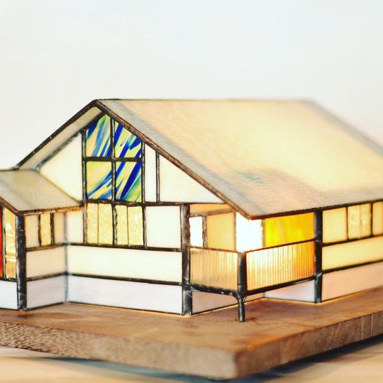 先着3名様限定！20坪の建物をステンドガラスの模型に（10万円相当）