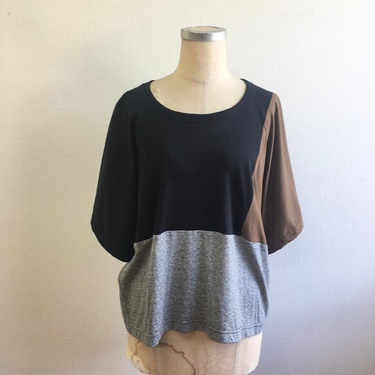 3色バイカラー❤️ワイド袖のTシャツトップス　黒（サイズL〜 L L ）