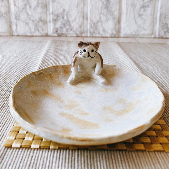 猫又植木鉢受け皿Ｍサイズ