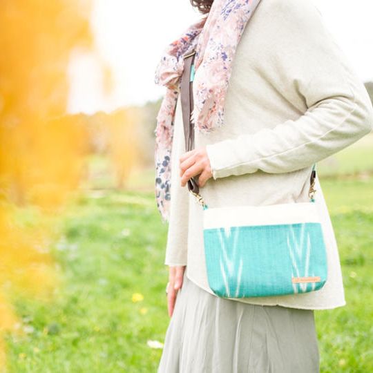 「行った気分になれる」伝統生地サコッシュ＋「マヨルカ島の写真付き」サンクスカード003