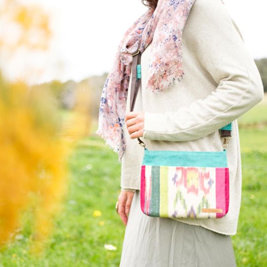 「行った気分になれる」伝統生地サコッシュ＋「マヨルカ島の写真付き」サンクスカード010