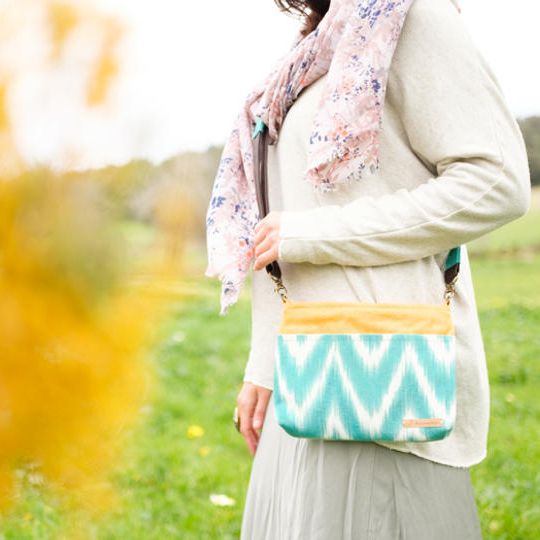 「行った気分になれる」伝統生地サコッシュ＋「マヨルカ島の写真付き」サンクスカード013