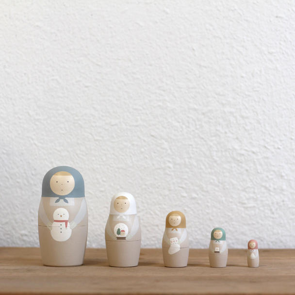 フルオーダーのマトリョーシカ（5個組） - (マトリョーシカとともに心