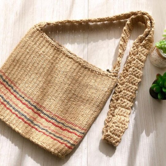【一点物】手織り麻ひも編み上げショルダーバッグ（送料無料）