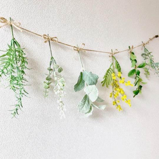 ミモザとグリーンのナチュラルガーランド