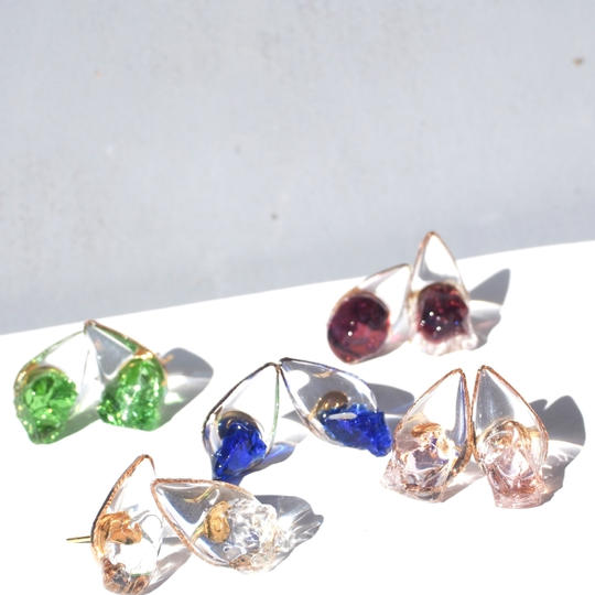 ころんと溢れるしずく【ピアスorノンホールピアス】