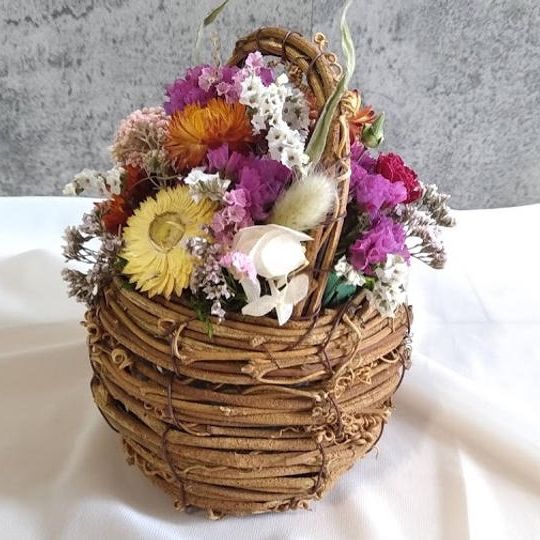 『CreemaCPRINGS限定作品』ロスフラワーカゴアレンジメント(小タイプ)１個