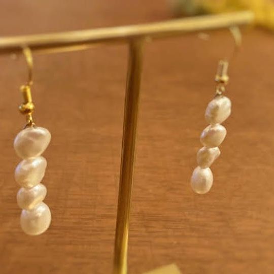 【SOI】バロックパールピアス(小３粒＋中１粒)